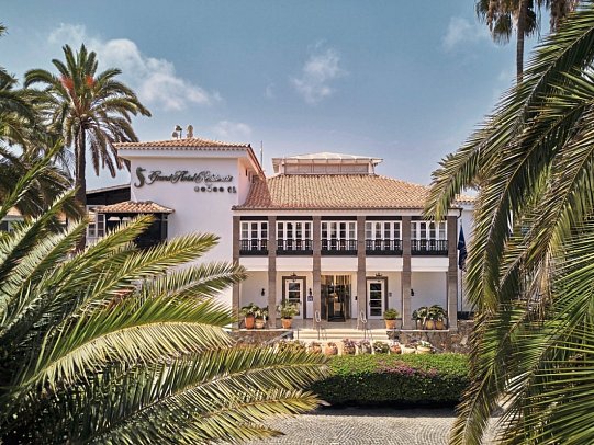 Seaside Grand Hotel Residencia