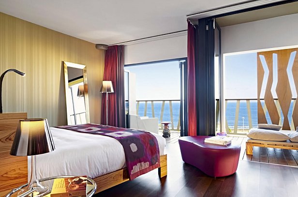 Bohemia Suites & Spa - Wohnbeispiel Juniorsuite Meerblick (Zimmercodierung JBM)