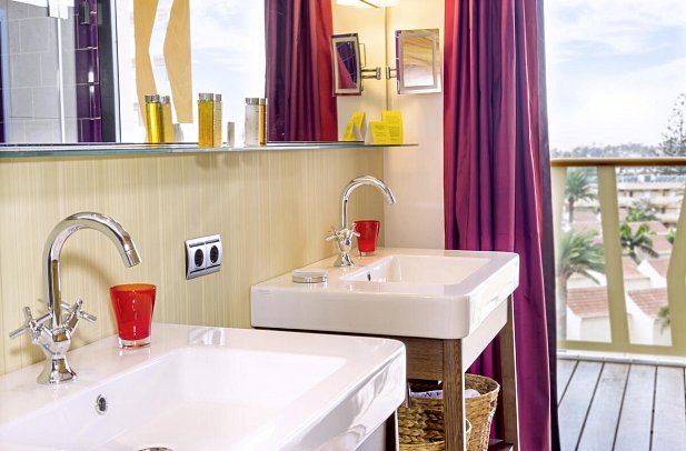 Bohemia Suites & Spa - Beispiel Bad (Zimmercodierung JB1)