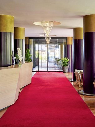 Bohemia Suites & Spa