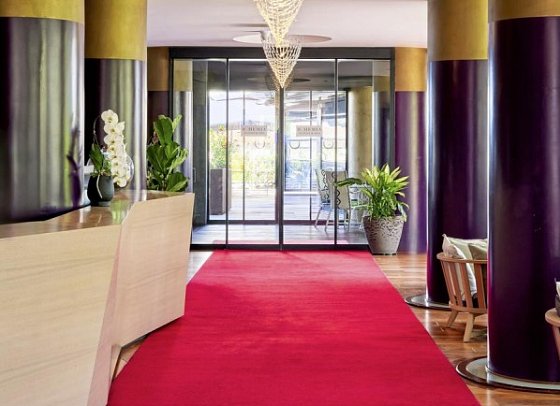 Bohemia Suites & Spa