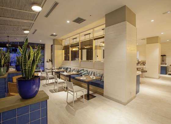 Corallium Beach by Lopesan Hotels
