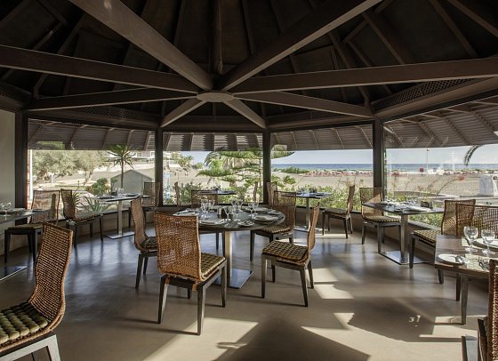 Corallium Beach by Lopesan Hotels - Bar Atlantico