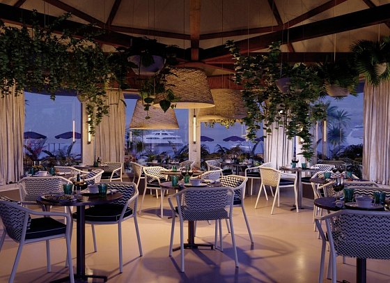 Corallium Beach by Lopesan Hotels
