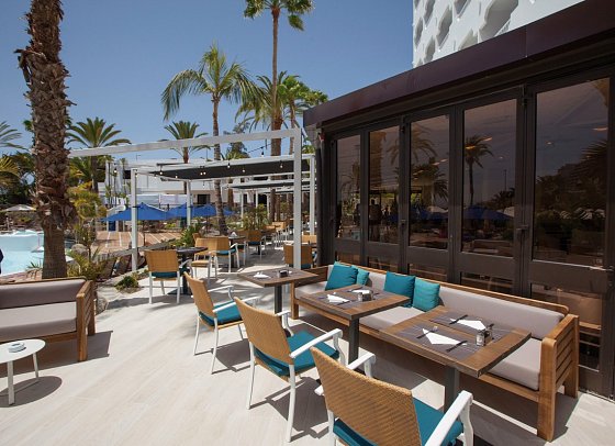 Corallium Beach by Lopesan Hotels