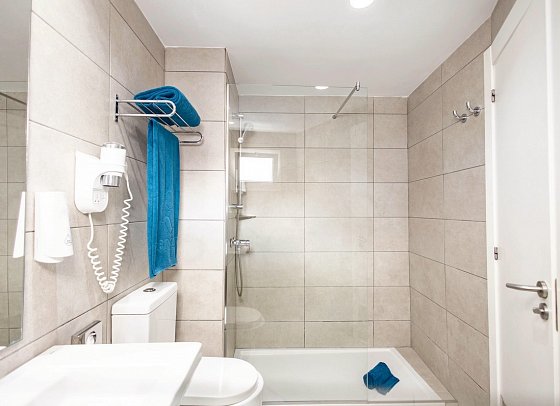 Servatur Playa Bonita - Beispiel Bad (Zimmercodierungen DB1, DB2, DBP & DSM)