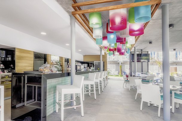 LIVVO Los Calderones