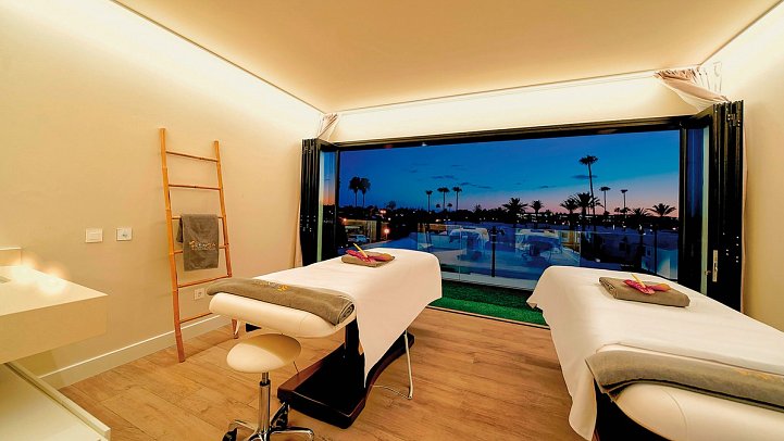 Club Maspalomas Suites & SPA