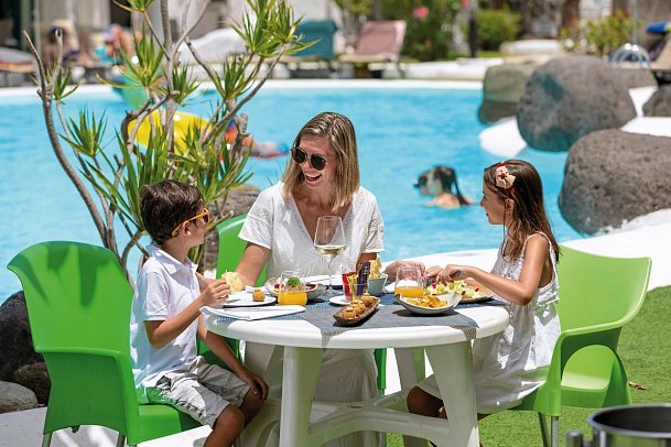 MUR Bungalows Parque Romántico