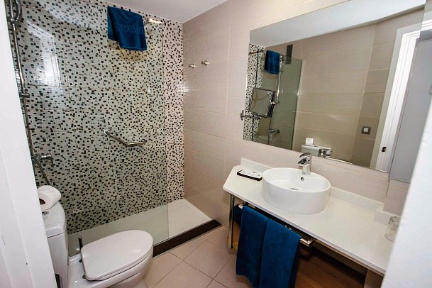 Servatur Waikiki - Beispiel Bad (Zimmercodierungen DB1, DB3 & DB4)