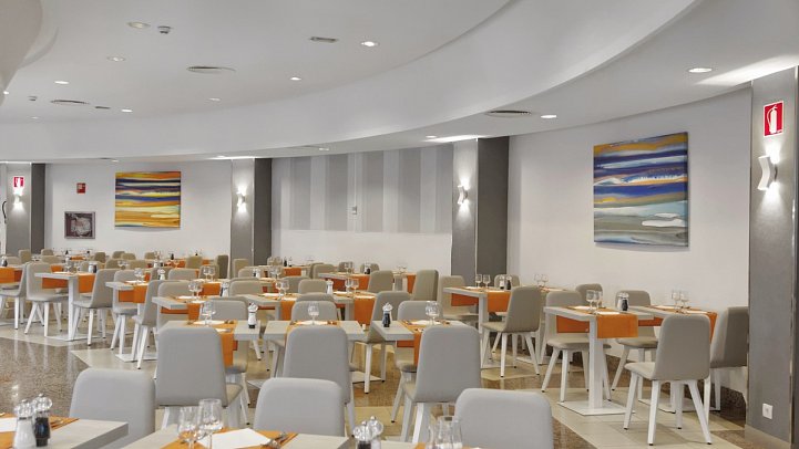 Servatur Waikiki