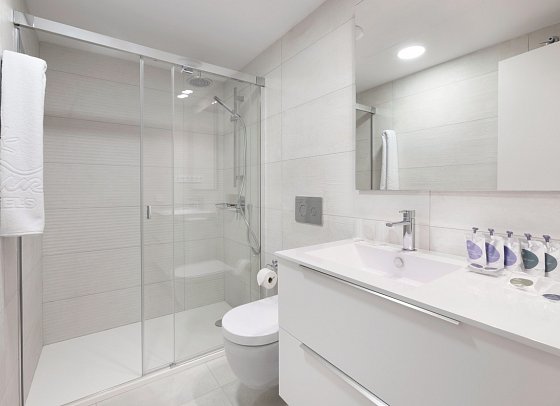 ART Las Palmas by MUR Hotels - Beispiel Bad Appartements (Zimmercodierungen AB1, OB1 & PB3)