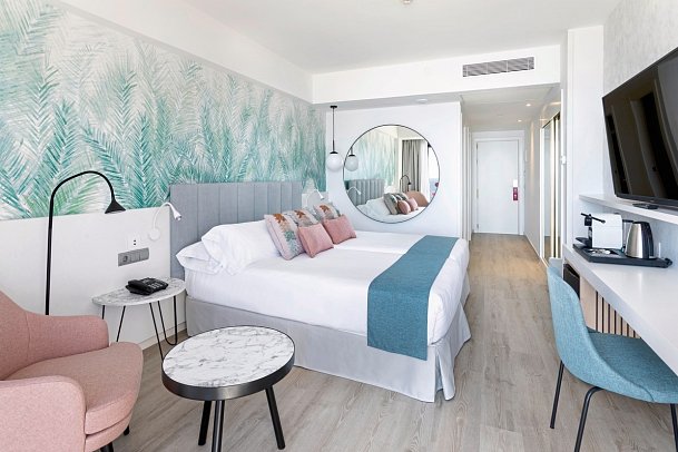 Cristina by Tigotan - Wohnbeispiel Doppelzimmer Deluxe (Zimmercodierungen DD1 & DDM)