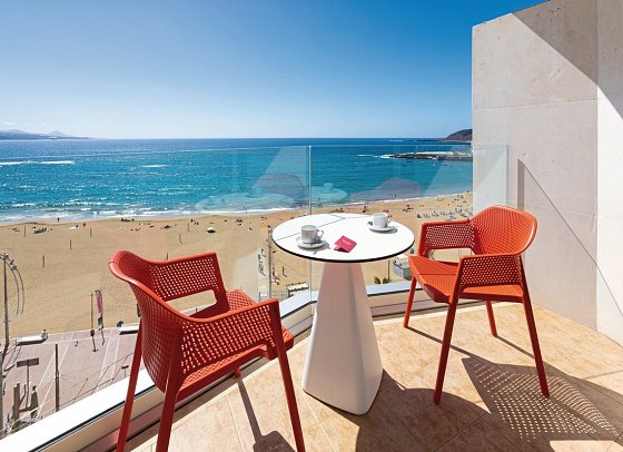 Cristina by Tigotan - Beispiel Balkon Doppelzimmer Deluxe (Zimmercodierung DDM)