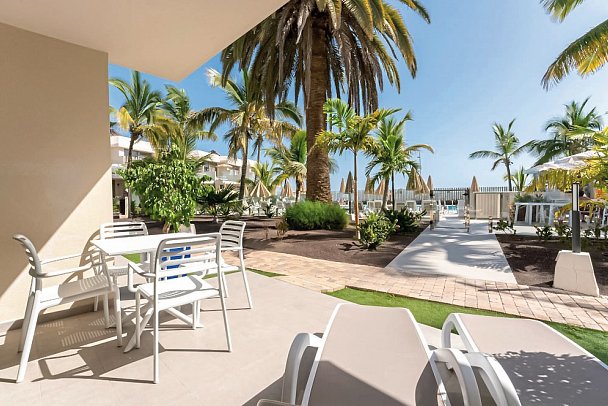 Servatur Edén & Buganvillas - Beispiel Terrasse (Zimmercodierung AB1)