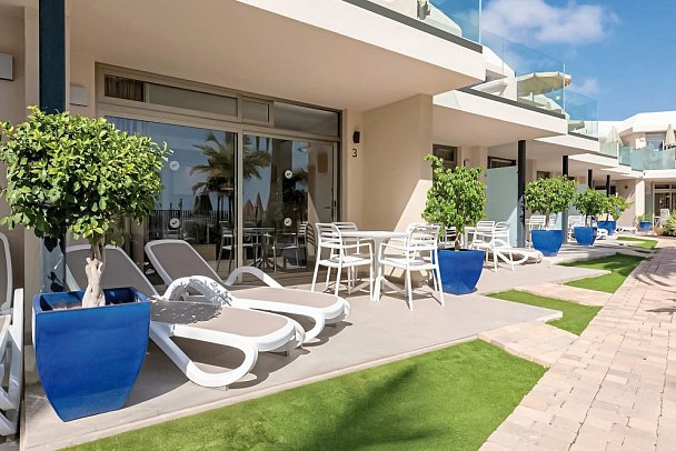 Servatur Edén & Buganvillas - Beispiel Terrasse (Zimmercodierung AB1)