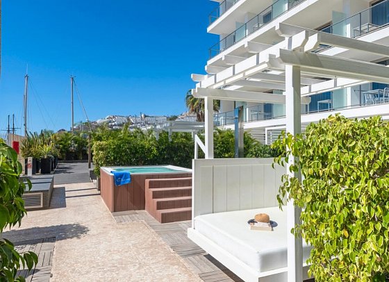 Marina Suites