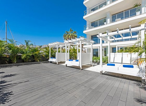 Marina Suites