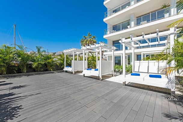 Marina Suites