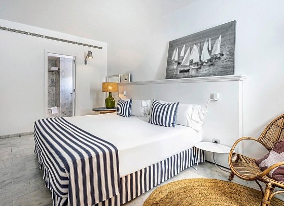 Marina Suites - Wohnbeispiel Suite (Zimmercodierungen WB1, WB2, WB3 & WB4)