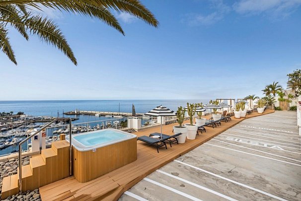 Marina Suites