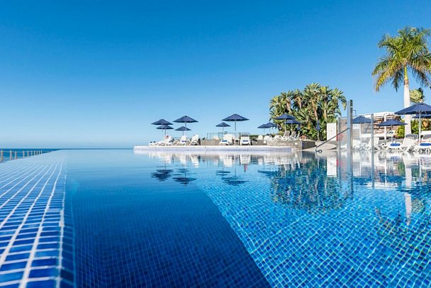 Marina Suites
