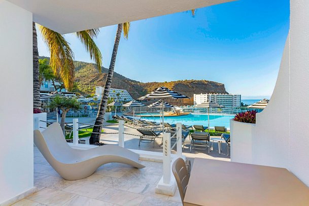 Marina Bayview - Adults Only - Beispiel Terrasse (Zimmercodierung AB1)
