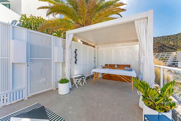 Marina Bayview - Adults Only
