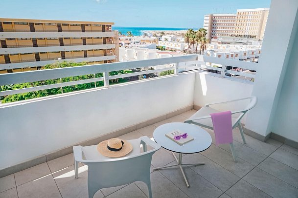 AKEAH Broncemar Maspalomas - Beispiel Balkon (Zimmercodierungen DD1, DDP & DDN)