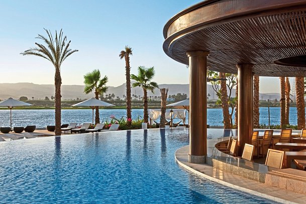Hilton Luxor Resort & Spa