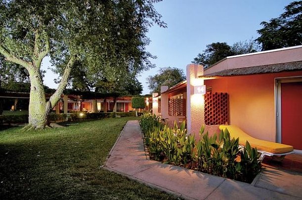 Jolie Ville Kings Island Luxor