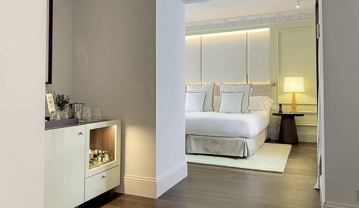Hospes Puerta de Alcalá - Deluxe (Zimmercodierung UD1)