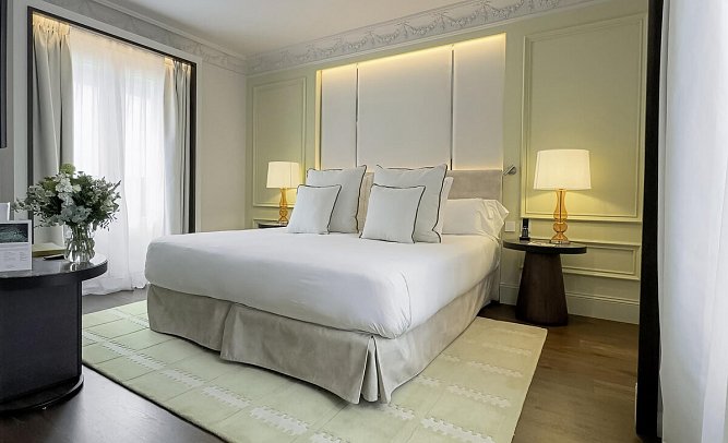 Hospes Puerta de Alcalá - Deluxe (Zimmercodierung UD1)
