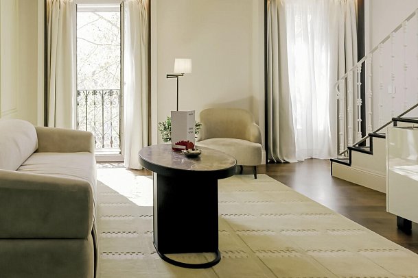 Hospes Puerta de Alcalá - Junior Suite (Zimmercodierung JB1)