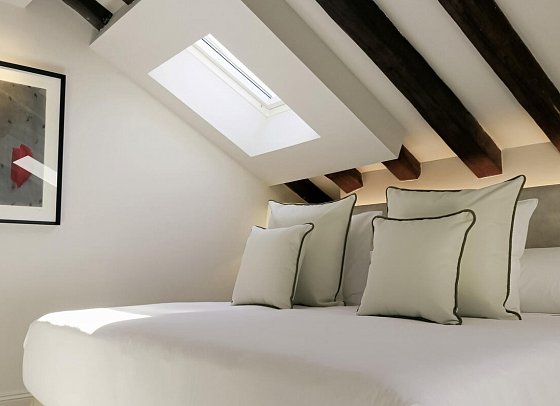 Hospes Puerta de Alcalá - Junior Suite (Zimmercodierung JB1)