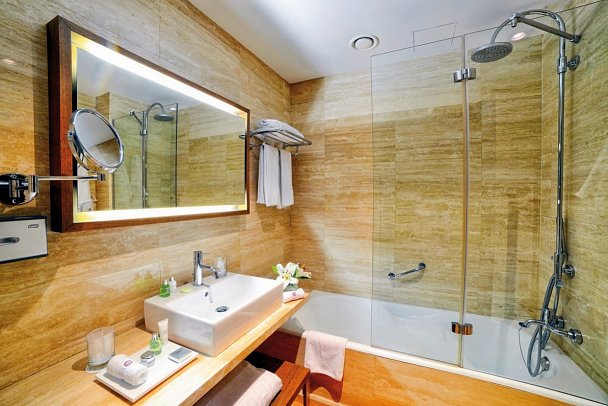 NH Collection Madrid Palacio de Tepa - Wohnbeispiel Doppelzimmer Deluxe (Zimmercodierung DD1)