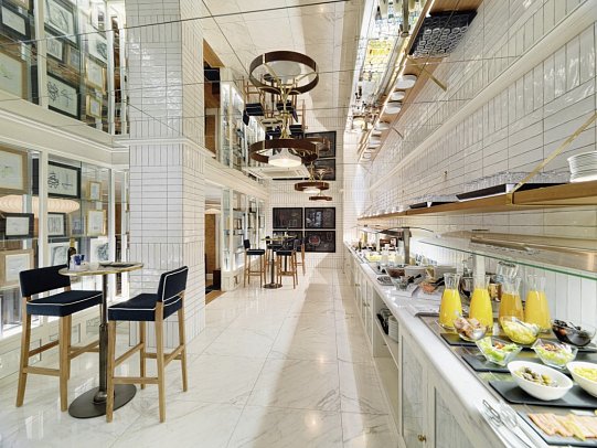 H10 Puerta de Alcalá