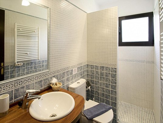 Windrose Bungalows - Beispiel Bad (Zimmercodierungen BB1 & BB2)