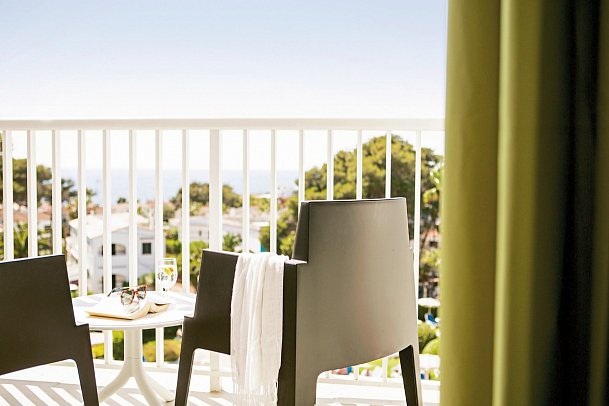 Globales Cala Blanca - Beispiel Balkon (Zimmercodierungen DB1, DB2, FB1, FB2, D1P & D2P)