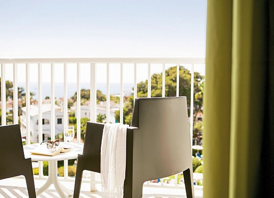 Globales Cala Blanca - Beispiel Balkon (Zimmercodierungen DB1, DB2, FB1, FB2, D1P & D2P)