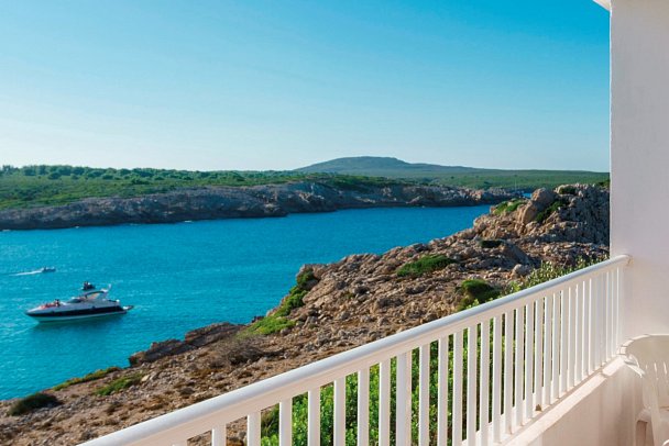 Beach Club Menorca - Beispiel Balkon Meerblick (Zimmercodierung ABM)