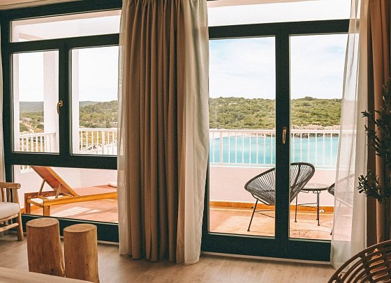 Beach Club Menorca - Wohnbeispiel Suite Meerblick (Zimmercodierung WBM)