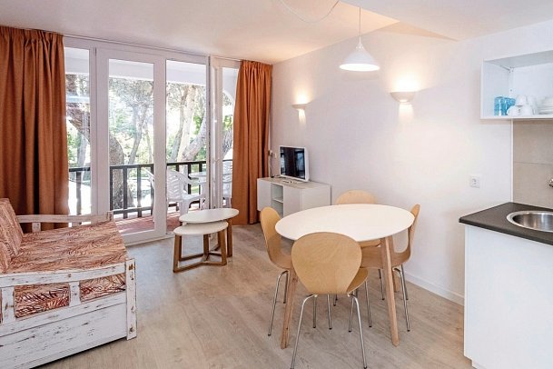 Sol Parc - Wohnbeispiel Appartement 1 Schlafzimmer Gartenblick (Zimmercodierung ABG)