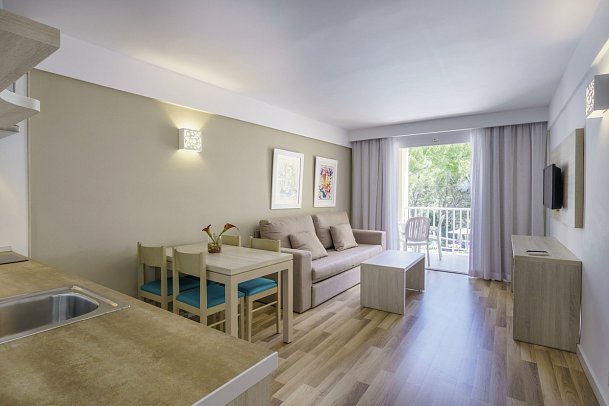 Comitas Floramar - Wohnbeispiel Apt. 1 Schlafzimmer (Zimmercodierungen AB1 & ABN)