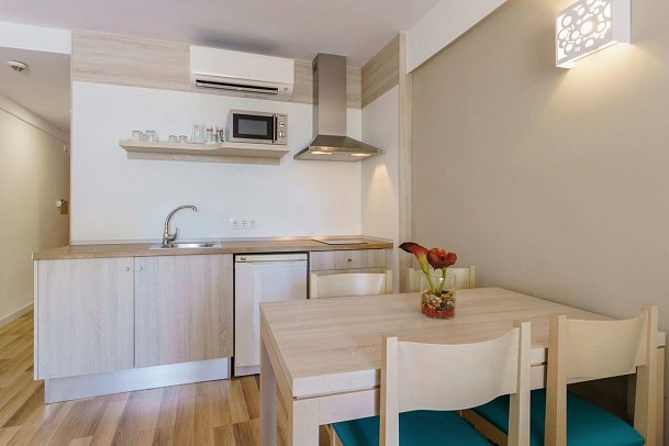 Comitas Floramar - Wohnbeispiel Apt. 1 Schlafzimmer (Zimmercodierungen AB1 & ABN)