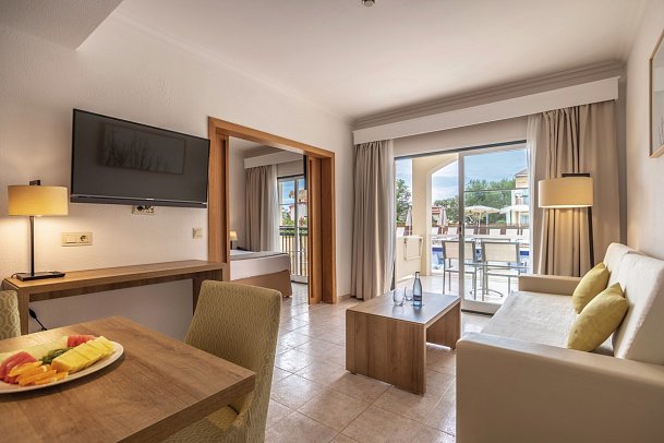 Zafiro Menorca - Wohnbeispiel (Zimmercodierungen A1Q & A2Q)