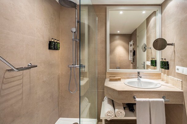 Meliá Cala Galdana - Beispiel Bad (Zimmercodierungen D1N, D2N, D1M, D2M, DM1 & DM2)