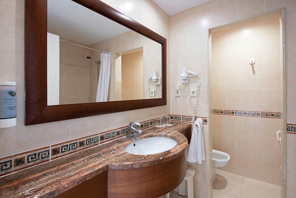 Valentin Son Bou - Beispiel Bad Apt. 1 Schlafzimmer (Zimmercodierung AB1)