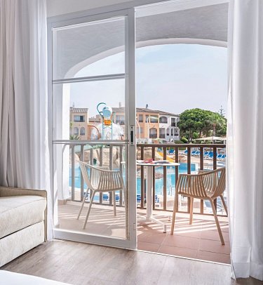 Sol Falcó Menorca - Wohnbeispiel Doppelzimmer Sol Splashpark-Blick (Zimmercodierungen DB3 & DB4)