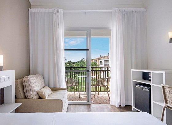 Sol Falcó Menorca - Wohnbeispiel Doppelzimmer Sol Gartenblick (Zimmercodierungen DB1 & DB2)